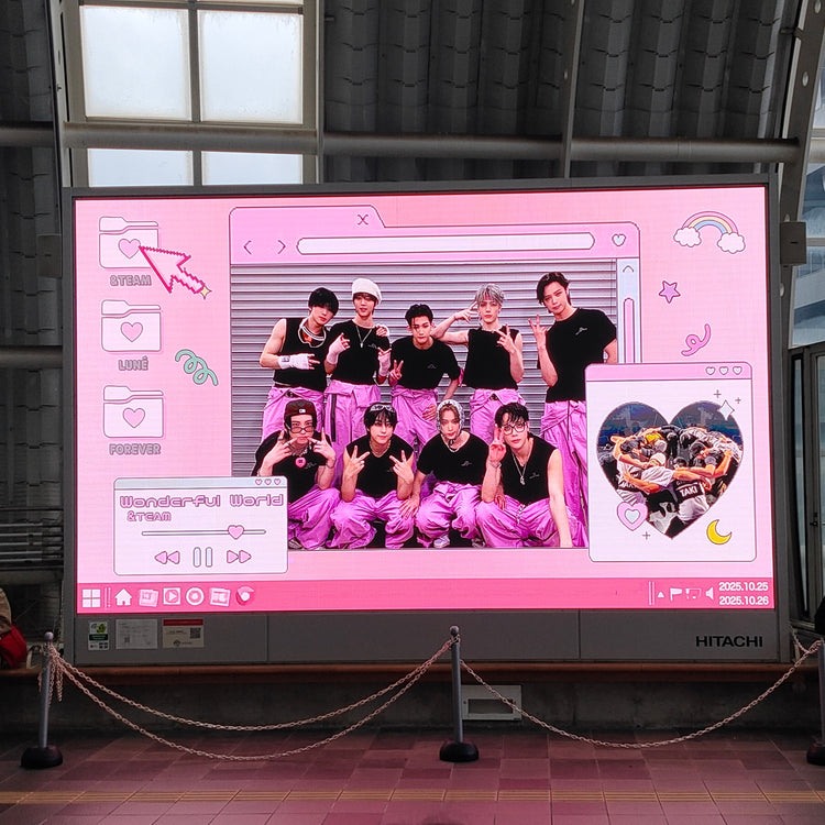 [&ทีม] ตัวอย่างโฆษณาดันอุปกรณ์วิดีโอขนาดใหญ่ด้านหน้าสถานีไซตามะชินโตชิน (2025/10)