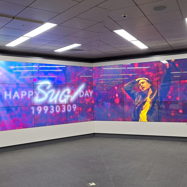 [BTS SUGA] ตัวอย่างการโฆษณาป้ายดิจิตอลที่สถานี Hongdae Iriguchi (2024/03)
